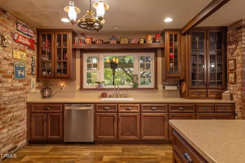 Kitchen - 560 Riverside Rd, Oak View, CA 93022 photo 3 of 3