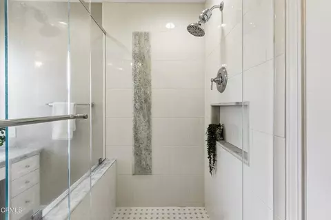 Bath - 705 Warrendale St, Simi Valley, CA 93065 photo 7 of 7
