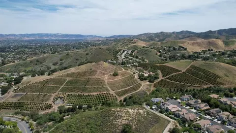 View/Area - 705 Warrendale St, Simi Valley, CA 93065 photo 5 of 10