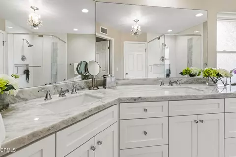 Bath - 705 Warrendale St, Simi Valley, CA 93065 photo 5 of 7
