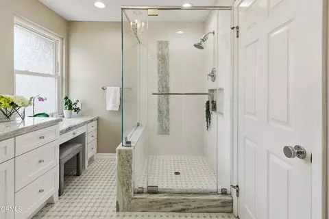 Bath - 705 Warrendale St, Simi Valley, CA 93065 photo 6 of 7