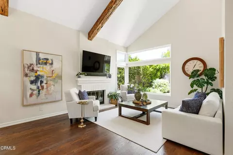 Living - 705 Warrendale St, Simi Valley, CA 93065 photo 1 of 3