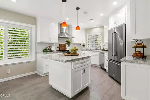 Kitchen - 705 Warrendale St, Simi Valley, CA 93065 photo 3 of 7