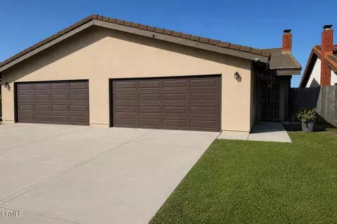 220 Elizabeth Ct, Santa Paula, CA 93060