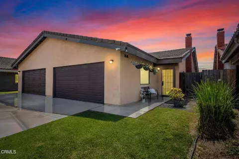 220 Elizabeth Ct, Santa Paula, CA 93060