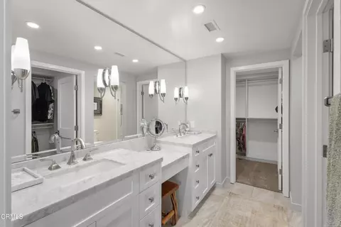 Bath - 2230 Jamestown Ln, Oxnard, CA 93035 photo 3 of 6