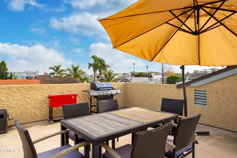 Exterior - 333 Melrose Dr, Oxnard, CA 93035 photo 5 of 7