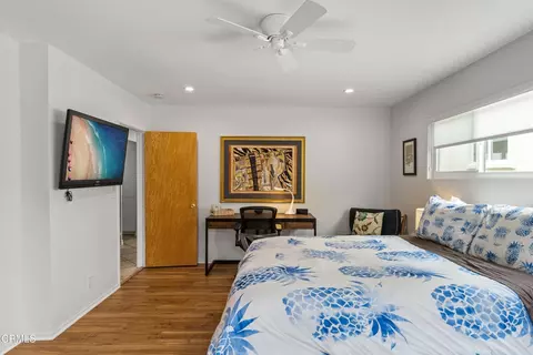 Bedroom - 333 Melrose Dr, Oxnard, CA 93035 photo 3 of 10