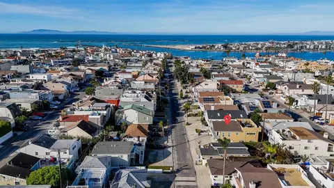 View/Area - 333 Melrose Dr, Oxnard, CA 93035 photo 6 of 14