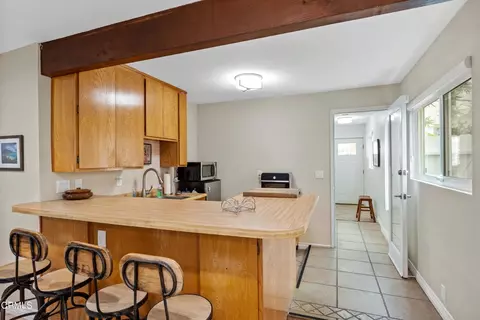 Kitchen - 333 Melrose Dr, Oxnard, CA 93035 photo 6 of 6