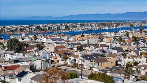View/Area - 333 Melrose Dr, Oxnard, CA 93035 photo 5 of 14