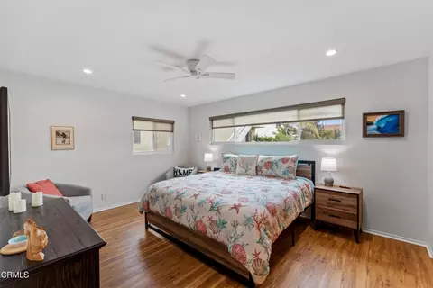 Bedroom - 333 Melrose Dr, Oxnard, CA 93035 photo 4 of 10