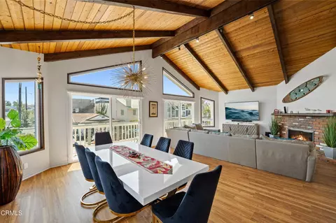 Dining - 333 Melrose Dr, Oxnard, CA 93035 photo 2 of 2