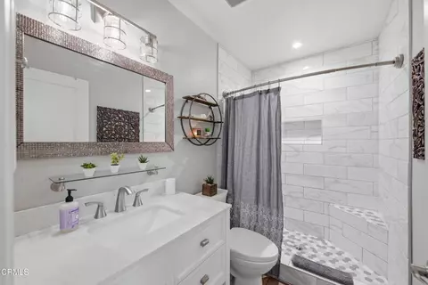 Bath - 2791 Waverly Ave, Camarillo, CA 93010 photo 2 of 2