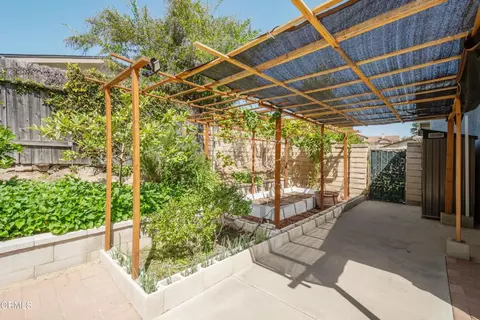 Exterior - 5204 Creekside Rd, Camarillo, CA 93012 photo 6 of 10