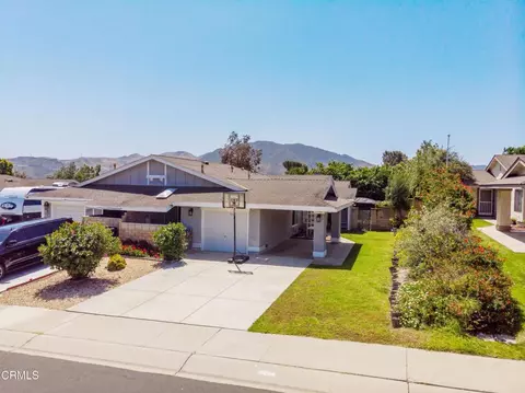 5204 Creekside Rd, Camarillo, CA 93012