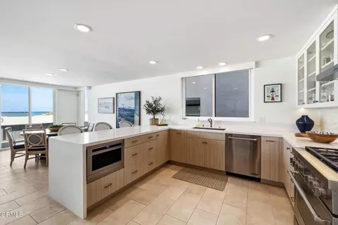 Kitchen - 3281 Ocean Dr, Oxnard, CA 93035 photo 2 of 7