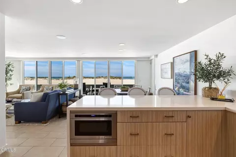 Kitchen - 3281 Ocean Dr, Oxnard, CA 93035 photo 6 of 7