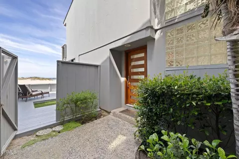 Exterior - 3281 Ocean Dr, Oxnard, CA 93035 photo 8 of 9