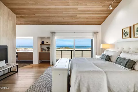 Bedroom - 3281 Ocean Dr, Oxnard, CA 93035 photo 5 of 10