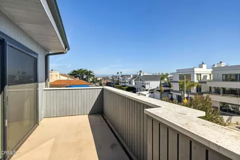 Exterior - 3281 Ocean Dr, Oxnard, CA 93035 photo 9 of 9