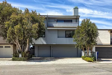 Exterior - 3281 Ocean Dr, Oxnard, CA 93035 photo 3 of 9