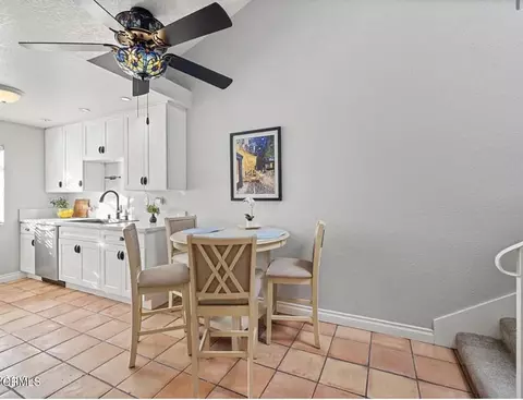 Dining - 5204 Columbus Pl, Oxnard, CA 93033 photo 2 of 2