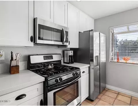 Kitchen - 5204 Columbus Pl, Oxnard, CA 93033 photo 1 of 2