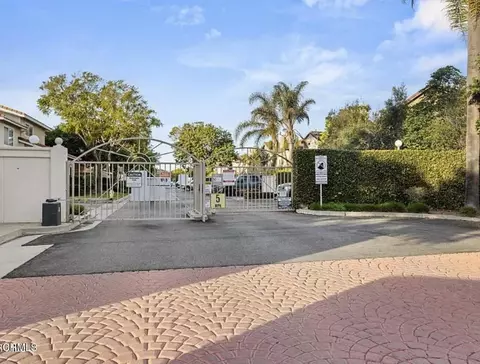 Exterior - 5204 Columbus Pl, Oxnard, CA 93033 photo 7 of 8