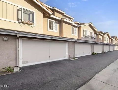 Exterior - 5204 Columbus Pl, Oxnard, CA 93033 photo 6 of 8