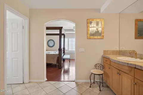 Entry Way - 668 Corte Sol, Camarillo, CA 93010 photo 4 of 5