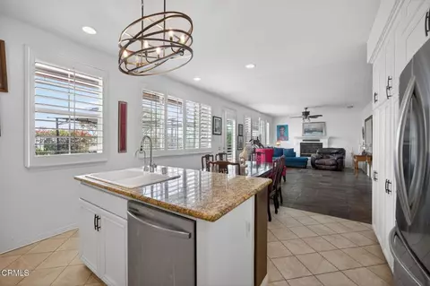 Kitchen - 668 Corte Sol, Camarillo, CA 93010 photo 3 of 3