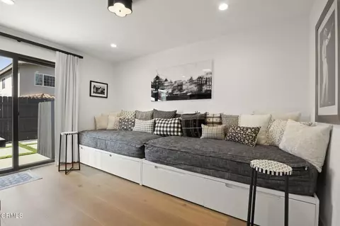Bedroom - 5221 Wavecrest Way, Oxnard, CA 93035 photo 5 of 6