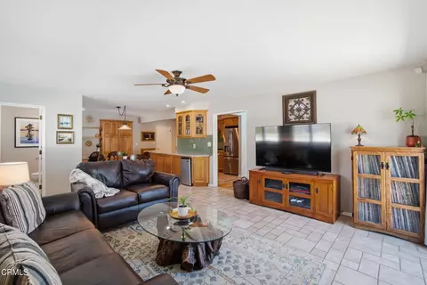Living - 39 La Suen Dr, Camarillo, CA 93010 photo 3 of 5