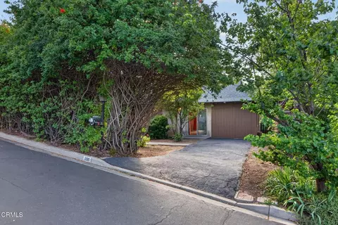 106 Taormina Ln, Ojai, CA 93023