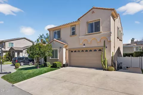 8514 Morningstar Ln, Canoga Park, CA 91304