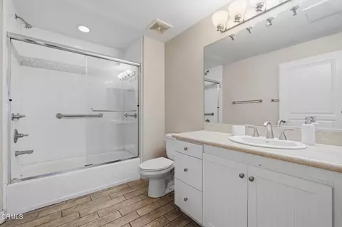 Bath - 1531 Windshore Way, Oxnard, CA 93035 photo 3 of 3