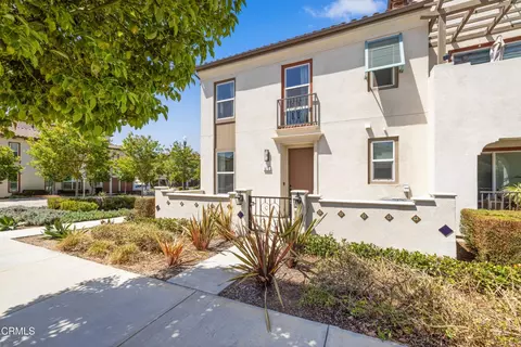 675 Earl Joseph Dr, Camarillo, CA 93010