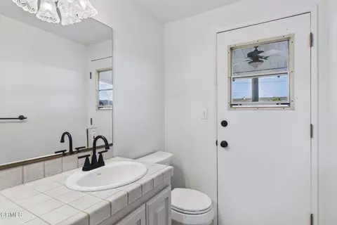 Bath - 3186 Galena Ave, Simi Valley, CA 93065 photo 1 of 4