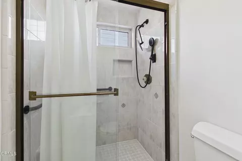 Bath - 3186 Galena Ave, Simi Valley, CA 93065 photo 3 of 4