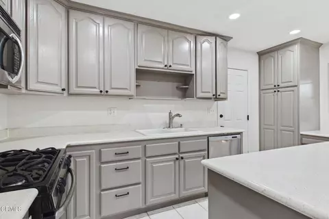 Kitchen - 3186 Galena Ave, Simi Valley, CA 93065 photo 2 of 2