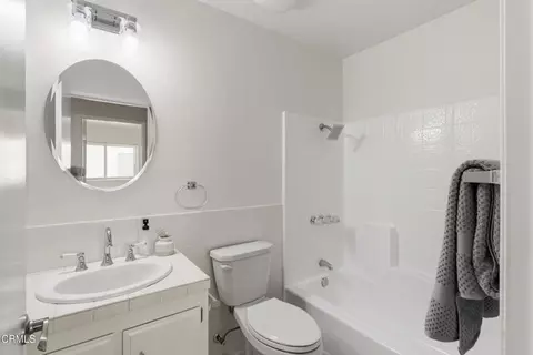 Bath - 6091 Irena Ave, Camarillo, CA 93012 photo 1 of 6
