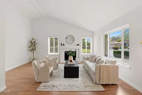 Living - 6091 Irena Ave, Camarillo, CA 93012 photo 2 of 8