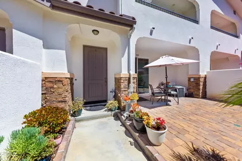 345 Newbury Vista Ln, Thousand Oaks, CA 91320