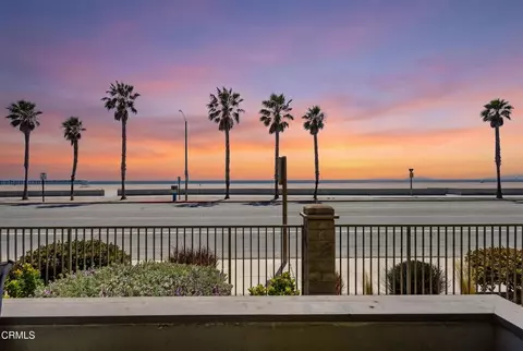 275 E Surfside Dr, Port Hueneme, CA 93041