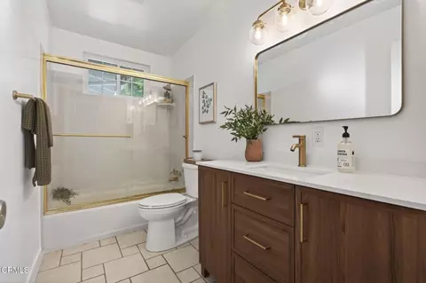 Bath - 326 Descanso Ave, Ojai, CA 93023 photo 3 of 4