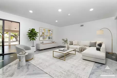 Living - 23005 Hilse Ln, Newhall, CA 91321 photo 1 of 4