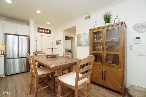 Dining - 1901 Victoria Ave #115, Oxnard, CA 93035 photo 1 of 2