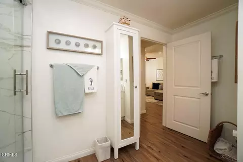 Bath - 1901 Victoria Ave #115, Oxnard, CA 93035 photo 2 of 2