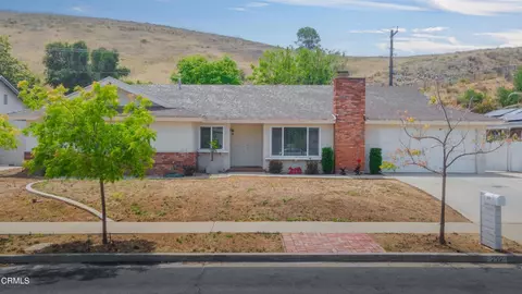 252 W Columbia Rd, Thousand Oaks, CA 91360